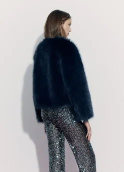 Abrigo Corto Efecto Pelo