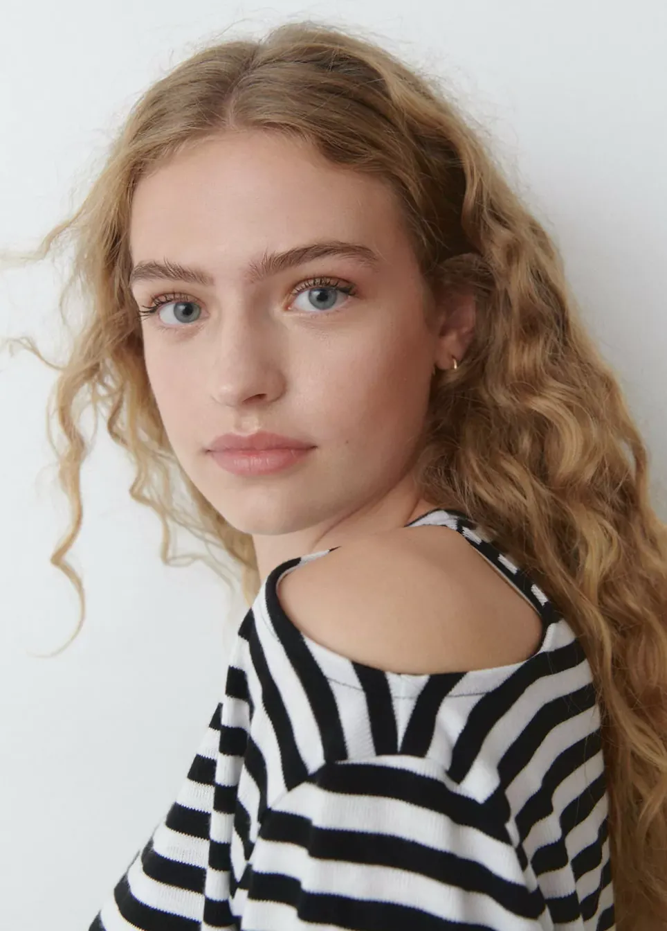 Camiseta Rayas Cut Out Hombros