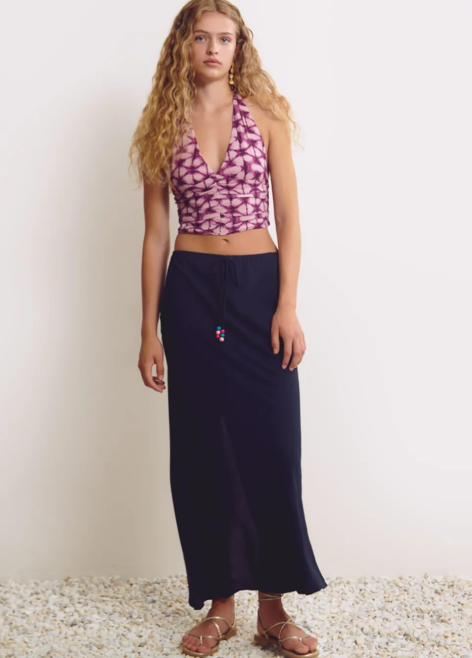 Falda Larga Lisa Detalle Abalorio